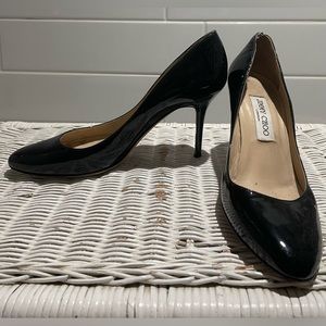JIMMY CHOO classic black patent leather pumps